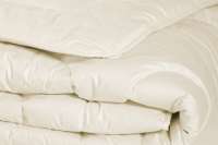 Vorschau: PureNature Bettdecke Kamelhaar Sommer ist leicht und anschmiegsam Vorschau: PureNature Bettdecke Kamelhaar Sommer ist leicht und anschmiegsam