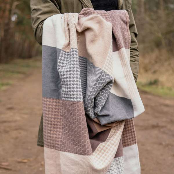 Kuscheldecke Pittsburgh: Wohndecke aus Bio-Baumwolle