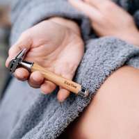 Vorschau: EcoYou Rasierhobel Olivenholz Holzgriff - für plastikfreies Badezimmer Vorschau: EcoYou Rasierhobel Olivenholz Holzgriff - für plastikfreies Badezimmer