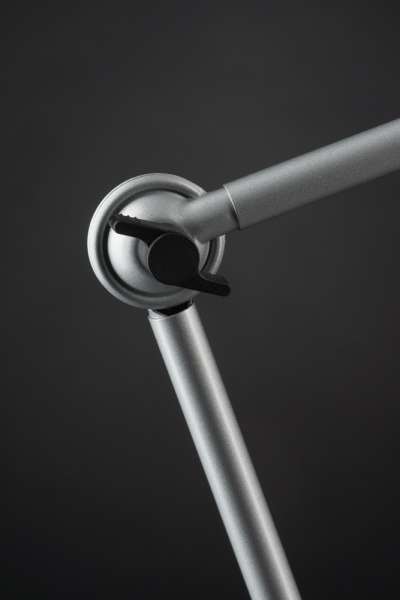 Schreibtischleuchte Klemmfuß - der Designklassiker aus Metall