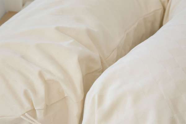 Seitenschläferkissen - Stillkissen: Mit Bio Bezug & Kapok Füllung