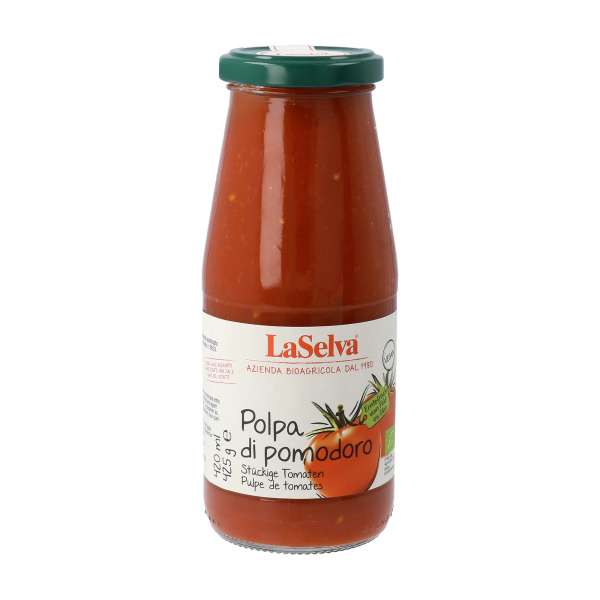 Tomatensauce Pomodoro aus sonnengereiften, frischen Tomaten Tomatensauce Pomodoro aus sonnengereiften, frischen Tomaten