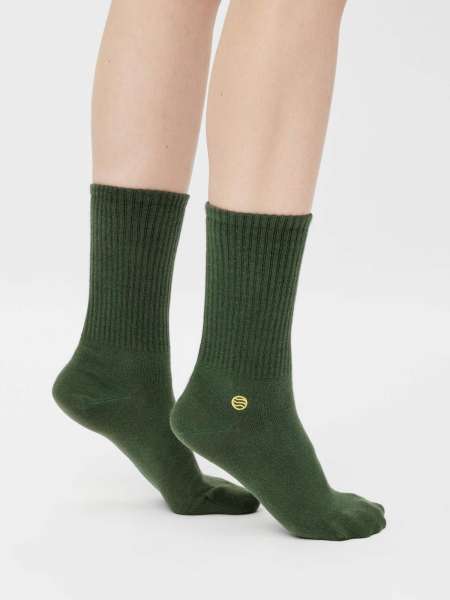 Natural Vibes Basic Green: dunkelgrüne Socken in Bio-Qualität