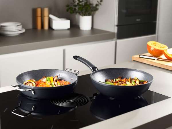 Fissler Wokpfanne 28 cm - Adamant für alle Herdarten