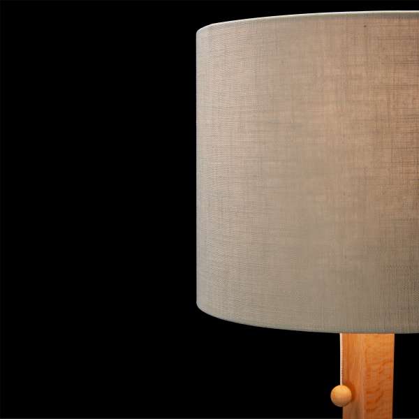 Tischleuchte Buchenholz geschirmt mit Lampenschirm aus Baumwolle