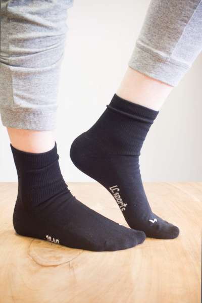 Living Crafts Sportsocken schwarz - vegane Baumwolle GOTS zertifiziert