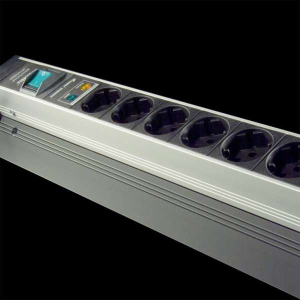 9er Steckdosenleiste - Geschirmt