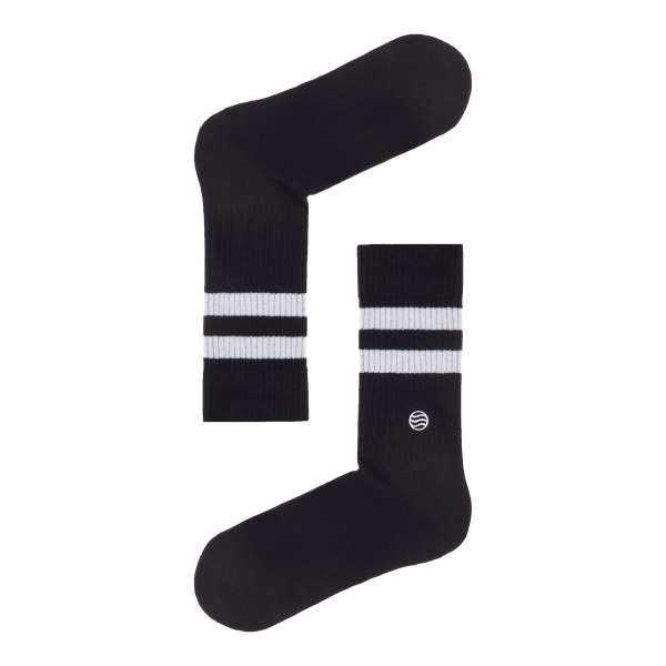 Crew Black nachhaltige Sportsocken schwarz mit weißen Streifen Crew Black nachhaltige Sportsocken schwarz mit weißen Streifen