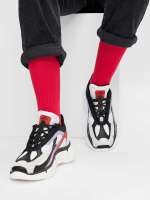 Vorschau: Natural Vibes Basic Red. Rote Sneaker-Socken im Retro-Style Vorschau: Natural Vibes Basic Red. Rote Sneaker-Socken im Retro-Style