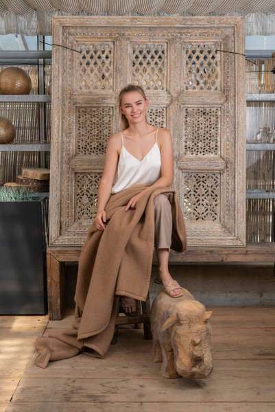 Premium Kamelhaardecke mit Strukturband von Ritter Decken