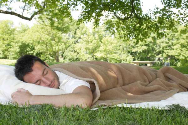 Premium Kamelhaardecke mit Strukturband von Ritter Decken