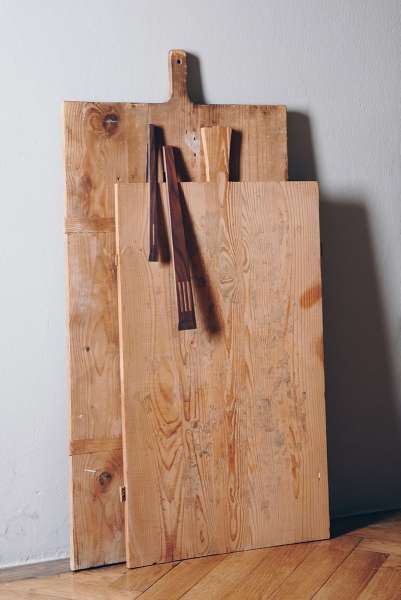 Side by side Antipastizange aus geöltem Nussbaumholz