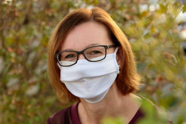 Antiwave Mund- und Nasenmaske waschbar - mit Nasenbügel Antiwave Mund- und Nasenmaske waschbar - mit Nasenbügel
